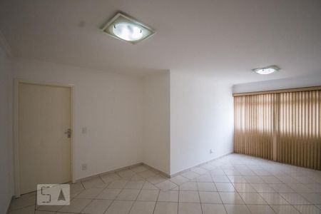 Sala de apartamento para alugar com 2 quartos, 91m² em Centro, Campinas