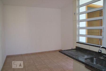 Apartamento à venda com 43m², 2 quartos e 1 vagaSala/Cozinha