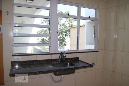 Sala/Cozinha de apartamento à venda com 2 quartos, 43m² em Pechincha, Rio de Janeiro