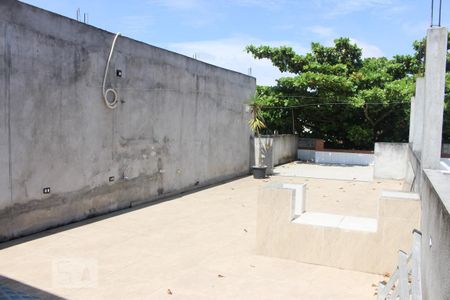 Casa à venda com 300m², 4 quartos e 5 vagasQuintal 