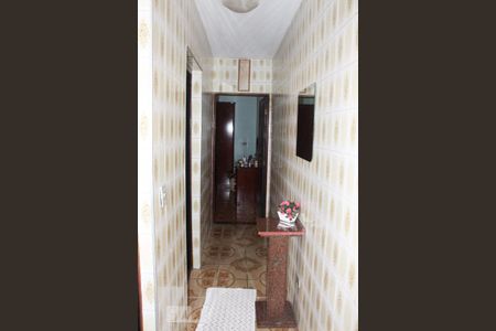 Casa à venda com 300m², 4 quartos e 5 vagasCasa 1 - Corredor