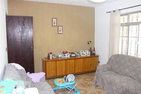 Casa à venda com 300m², 4 quartos e 5 vagasCasa 1 -Sala