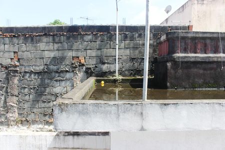 Casa à venda com 300m², 4 quartos e 5 vagasCasa 2 - Vista do Quarto