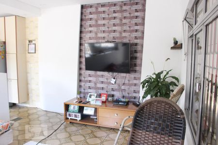 Casa à venda com 300m², 4 quartos e 5 vagasCasa 2 - Sala