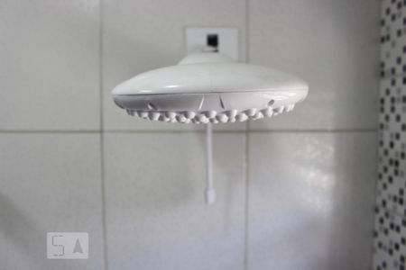 Casa à venda com 300m², 4 quartos e 5 vagasChuveiro da Casa 2 - Banheiro