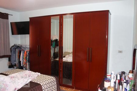 Casa à venda com 300m², 4 quartos e 5 vagasCasa 1 - Quarto 2