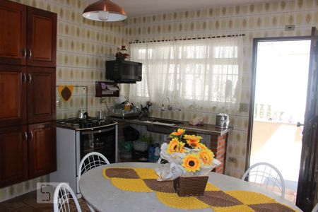Casa à venda com 300m², 4 quartos e 5 vagasCasa 1 - Cozinha