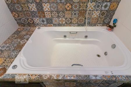 Casa à venda com 153m², 3 quartos e 3 vagas Casa à venda com 153m², 3 quartos e 3 vagasBanheiro 2