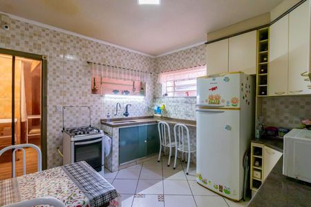 Casa à venda com 153m², 3 quartos e 3 vagas Casa à venda com 153m², 3 quartos e 3 vagasCozinha