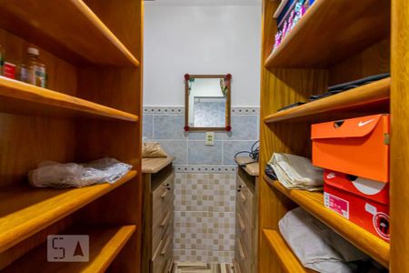 Casa à venda com 153m², 3 quartos e 3 vagas Casa à venda com 153m², 3 quartos e 3 vagasSuíte