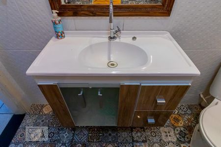 Casa à venda com 153m², 3 quartos e 3 vagas Casa à venda com 153m², 3 quartos e 3 vagasBanheiro 2