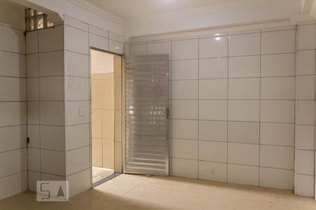 Casa à venda com 300m², 3 quartos e 2 vagasFundos 