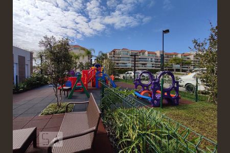 Apartamento para alugar com 72m², 2 quartos e 1 vaga Apartamento para alugar com 72m², 2 quartos e 1 vagaÁrea comum - playground