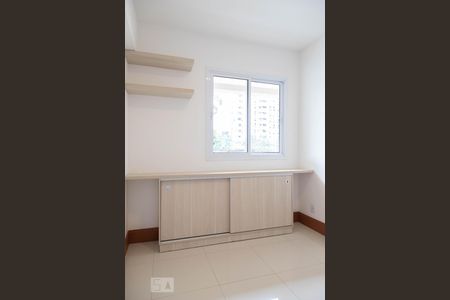 Quarto de apartamento para alugar com 2 quartos, 72m² em Recreio dos Bandeirantes, Rio de Janeiro
