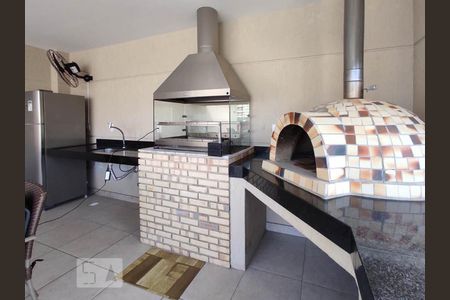 Apartamento para alugar com 72m², 2 quartos e 1 vaga Apartamento para alugar com 72m², 2 quartos e 1 vagaÁrea comum - churrasqueira