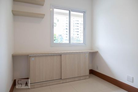 Quarto de apartamento para alugar com 2 quartos, 72m² em Recreio dos Bandeirantes, Rio de Janeiro