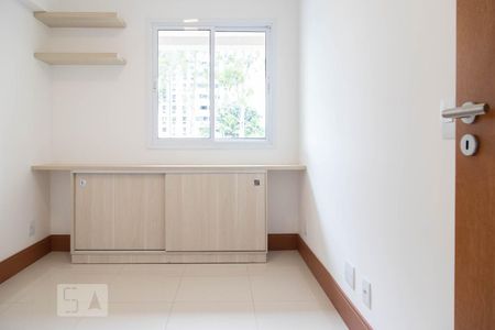 Quarto de apartamento para alugar com 2 quartos, 72m² em Recreio dos Bandeirantes, Rio de Janeiro