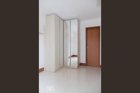 Apartamento para alugar com 72m², 2 quartos e 1 vaga Apartamento para alugar com 72m², 2 quartos e 1 vagaSuíte