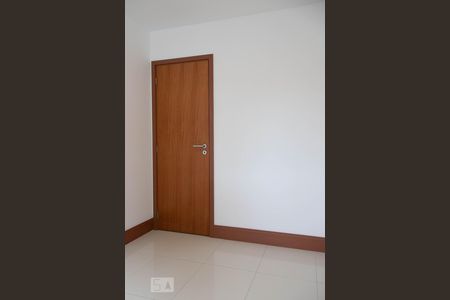 Quarto de apartamento para alugar com 2 quartos, 72m² em Recreio dos Bandeirantes, Rio de Janeiro