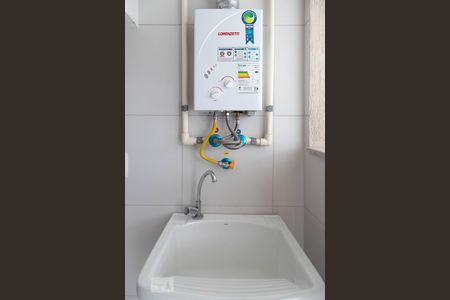 Apartamento para alugar com 72m², 2 quartos e 1 vaga Apartamento para alugar com 72m², 2 quartos e 1 vagaÁrea de serviço