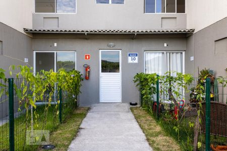 Apartamento à venda com 40m², 2 quartos e 1 vaga Apartamento à venda com 40m², 2 quartos e 1 vagaFachada do bloco