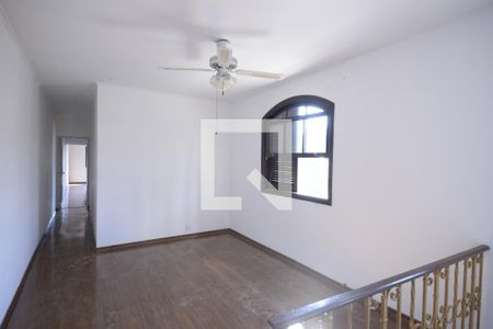 Casa para alugar com 230m², 4 quartos e 2 vagasSala de estar - Segundo Andar