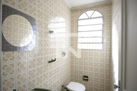 Casa para alugar com 230m², 4 quartos e 2 vagasLavabo