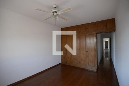 Casa para alugar com 230m², 4 quartos e 2 vagasSuíte 3