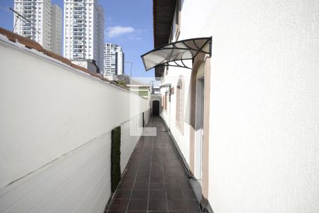 Casa para alugar com 230m², 4 quartos e 2 vagasCorredor Quintal