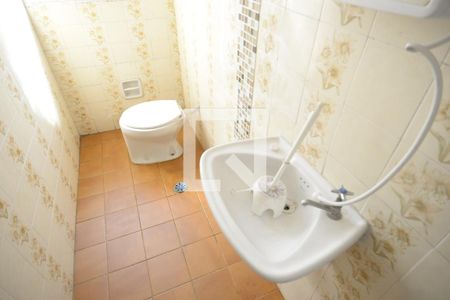 Casa para alugar com 230m², 4 quartos e 2 vagasBanheiro de Serviço