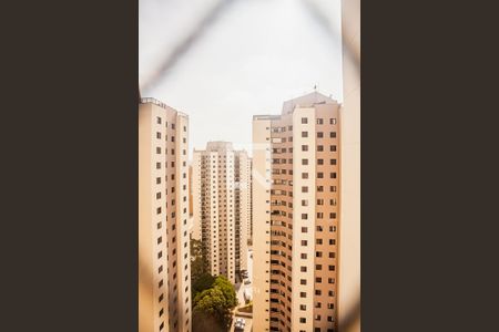 Vista de apartamento à venda com 2 quartos, 68m² em Jardim Maria Rosa, Taboão da Serra