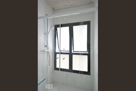 Apartamento à venda com 69m², 2 quartos e 2 vagasBanheiro da suite