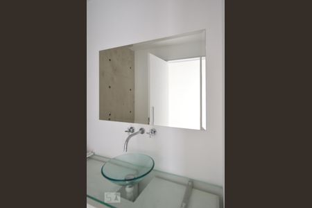 Apartamento à venda com 69m², 2 quartos e 2 vagasBanheiro