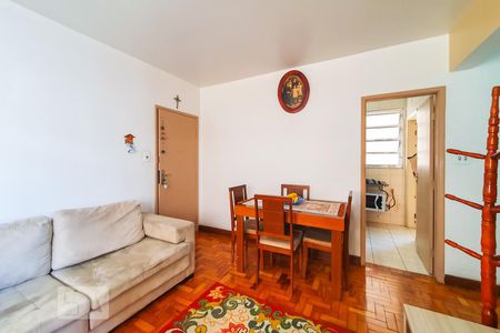 Apartamento à venda com 73m², 3 quartos e sem vagaSala