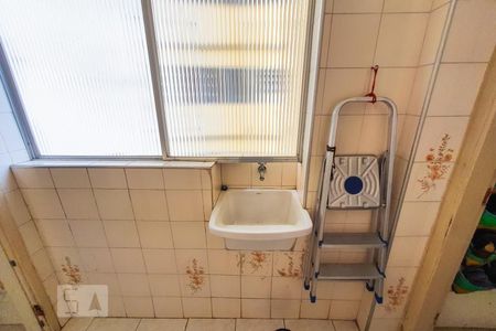 Apartamento à venda com 73m², 3 quartos e sem vagaBanheiro de Serviço