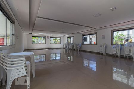 Apartamento para alugar com 50m², 2 quartos e 1 vagaÁrea comum - Salão de Festas