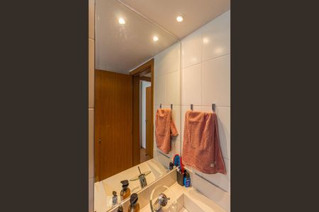 Apartamento para alugar com 50m², 2 quartos e 1 vagaBanheiro - Espelho