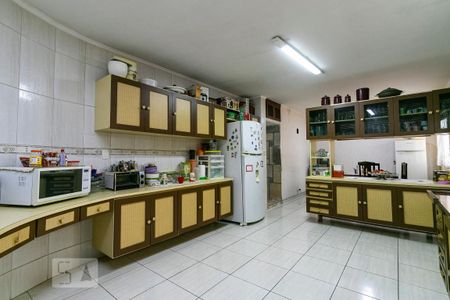 Casa à venda com 350m², 3 quartos e 4 vagasCozinha 