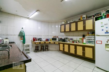 Casa à venda com 350m², 3 quartos e 4 vagasCozinha 