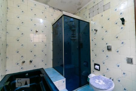 Casa à venda com 350m², 3 quartos e 4 vagasSuíte 2 - Banheiro