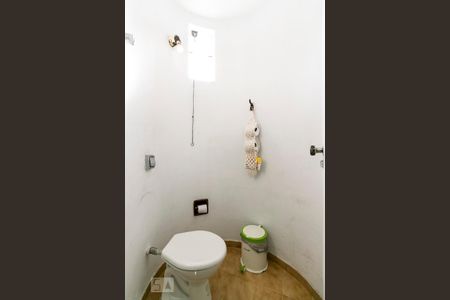 Casa à venda com 350m², 3 quartos e 4 vagasLavabo