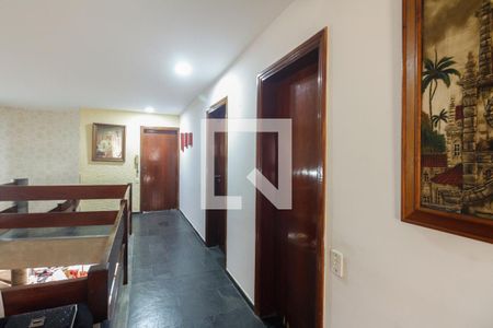 Casa à venda com 350m², 3 quartos e 4 vagasHall de Acesso aos Quartos 