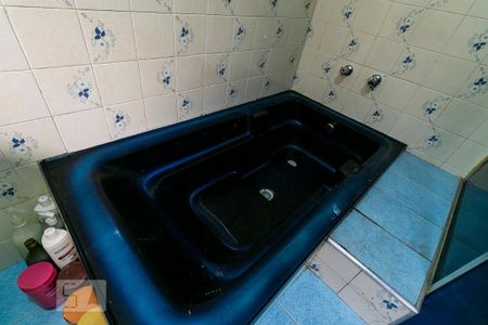 Casa à venda com 350m², 3 quartos e 4 vagasSuíte 2 - Banheiro