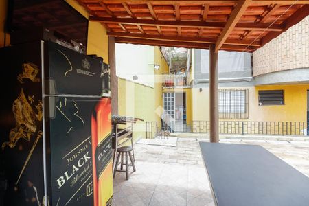 Casa à venda com 350m², 3 quartos e 4 vagasQuintal - Piscina  