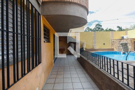 Casa à venda com 350m², 3 quartos e 4 vagasQuintal 