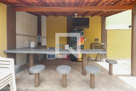 Casa à venda com 350m², 3 quartos e 4 vagasQuintal - Piscina  
