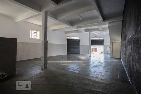 Casa à venda com 256m², 4 quartos e sem vagaSalão