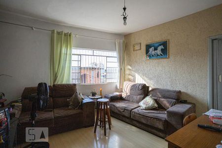 Casa à venda com 256m², 4 quartos e sem vagaSala