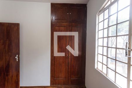 Apartamento à venda com 147m², 3 quartos e 2 vagas Apartamento à venda com 147m², 3 quartos e 2 vagasArmário do Quarto 2