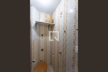 Apartamento à venda com 147m², 3 quartos e 2 vagas Apartamento à venda com 147m², 3 quartos e 2 vagasBanheiro de Serviço